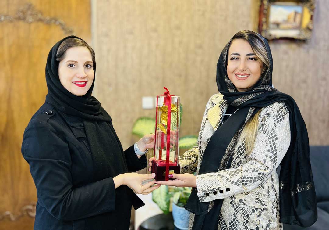 خانم فریبا عصاری و استاد فرهاد