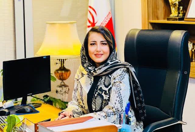 فریبا عصاری کیست؟